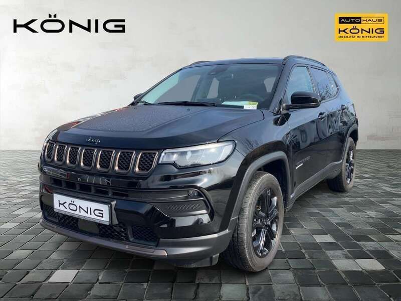 Solid black (5ck) Gebraucht 2022 Jeep Compass SUV | 29.776 € (Fairer Preis) - Bild 1/4