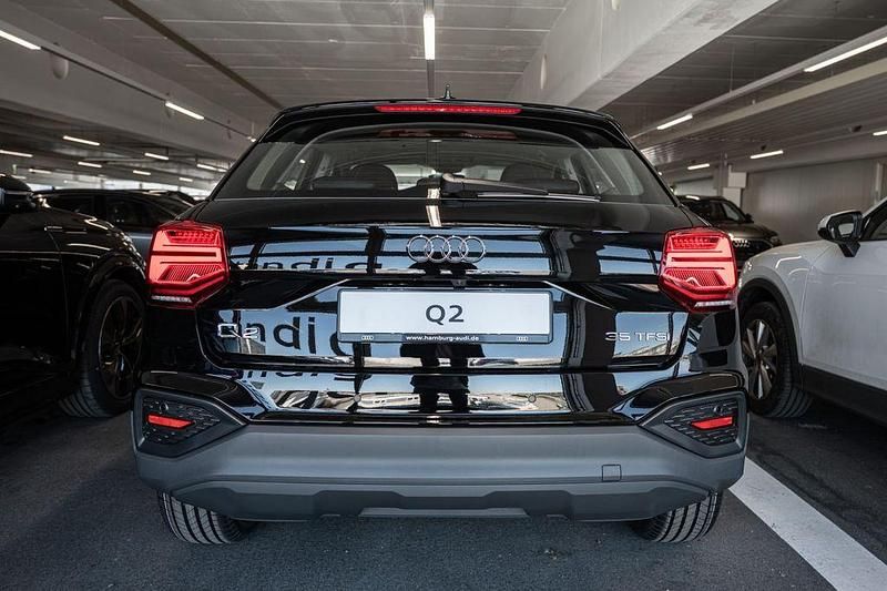 Neu Audi Q2 Ambiente 150 PS (110 kW) 2026 Schwarz SUV