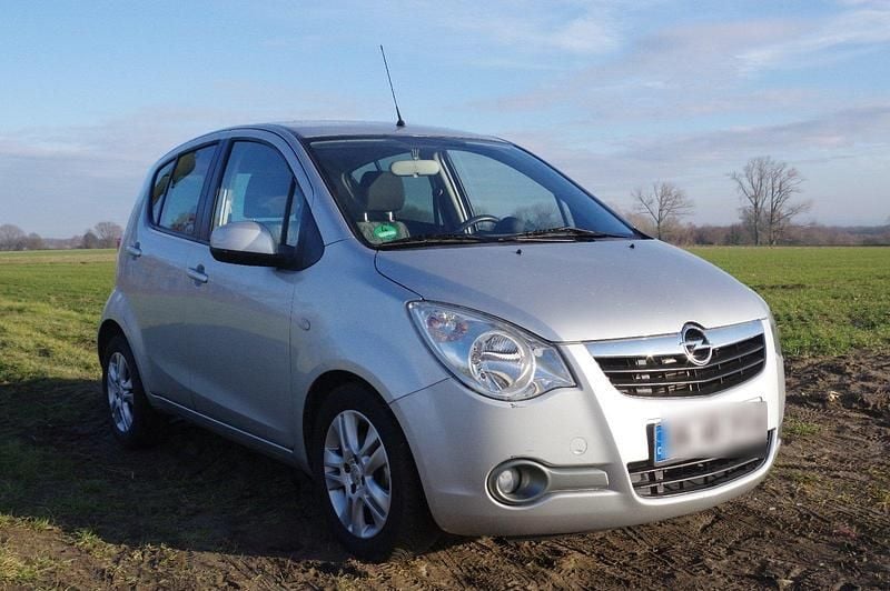 Silber Gebraucht 2012 Opel Agila Kleinwagen | 4.950 € (Fairer Preis) - Bild 1/4