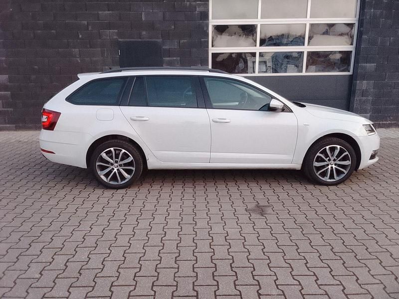 Gebraucht Skoda Octavia Drive 150 PS (110 kW) 2017 Weiß Kombi