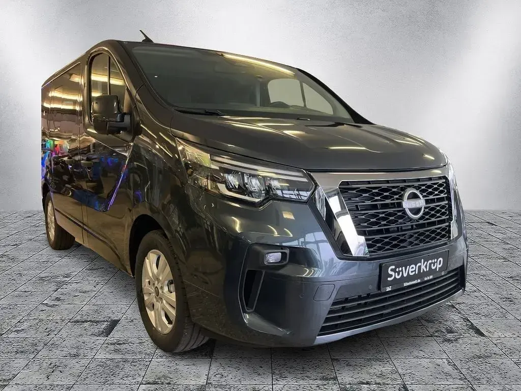 Neu Nissan Primastar Tekna 170 PS (125 kW) 2026 Grau Van / Kleinbus