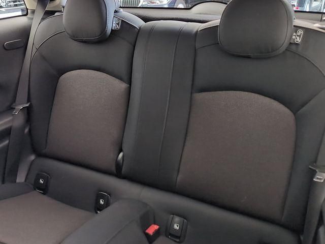 Gebraucht Mini Cooper 136 PS (100 kW) 2023 Rot Kleinwagen