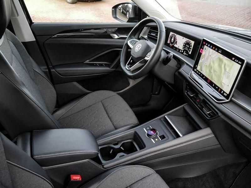 Gebraucht VW Tayron Life 193 PS (141 kW) 2025 Schwarz SUV