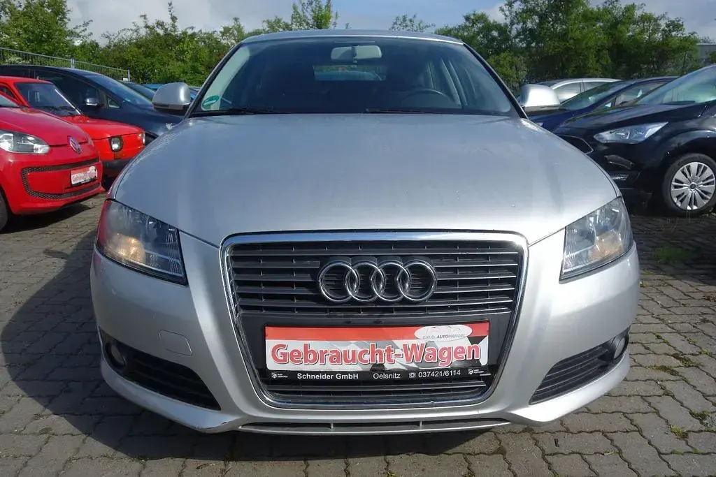 Gebraucht Audi A3 Attraction 125 PS (91 kW) 2009 Silber Kleinwagen