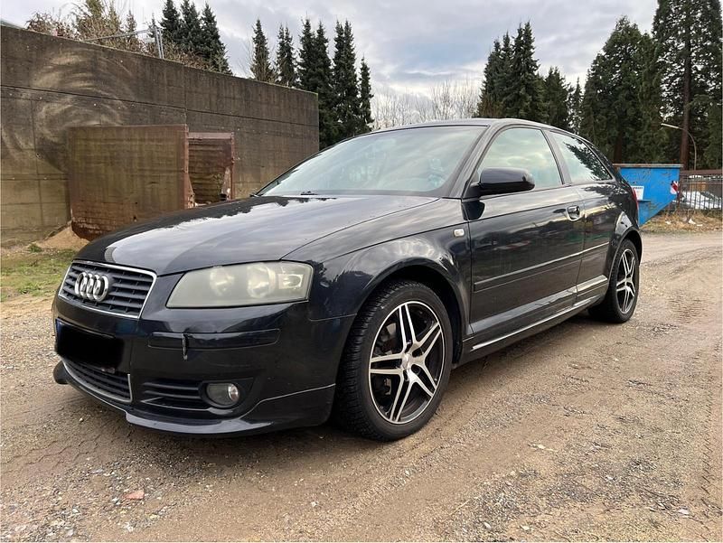 Schwarz Gebraucht 2004 Audi A3 Coupé | 900 € (Superpreis) - Bild 1/4