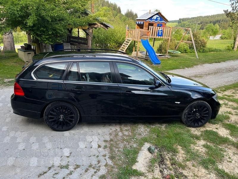 Schwarz Gebraucht 2006 BMW 325 Sport Line Kombi | 3.500 € (Guter Preis) - Bild 1/4
