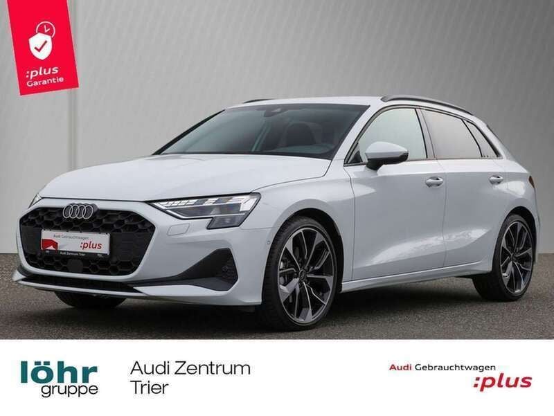 Gletscherweiß metallic Gebraucht 2024 Audi A3 Sportback Comfort Limousine | 38.480 € (Guter Preis) - Bild 1/1