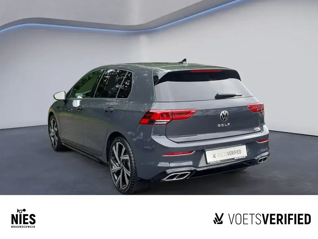 Gebraucht VW Golf VIII R-line 150 PS (110 kW) 2024 Grau Limousine