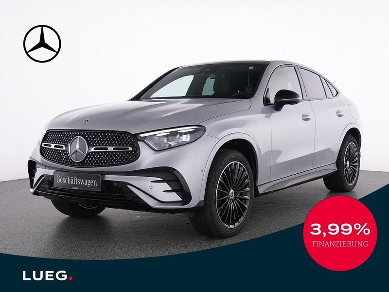Silber Gebraucht 2025 Mercedes GLC300e AMG Coupé | 74.885 € (Fairer Preis) - Bild 1/4