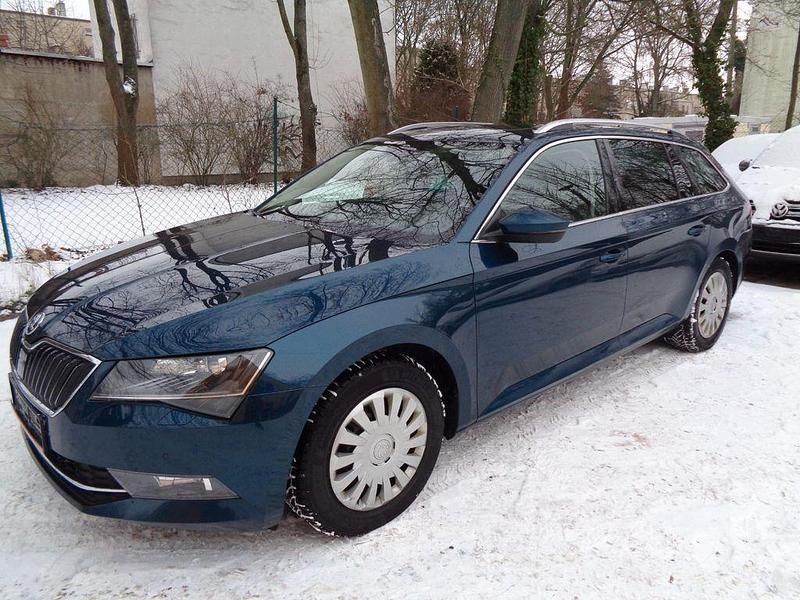 Blau Gebraucht 2018 Skoda Superb Style Kombi | 14.990 € (Guter Preis) - Bild 1/4
