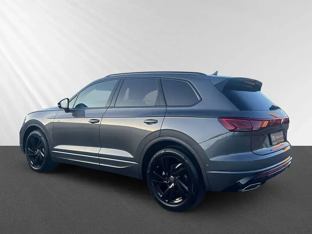 Gebraucht VW Touareg R-line 286 PS (210 kW) 2024 Grau SUV