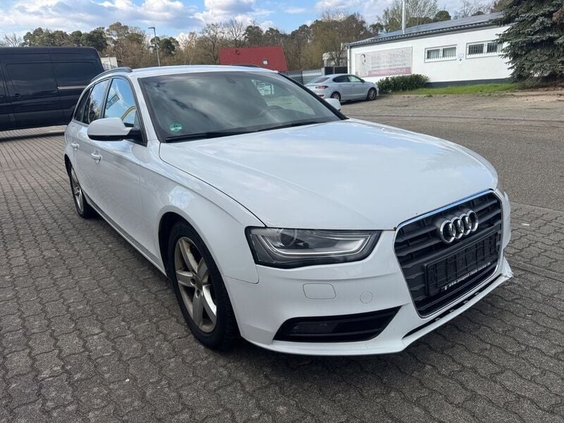 Weiß Gebraucht 2012 Audi A4 Ambition Kombi | 5.500 € (Guter Preis) - Bild 1/4