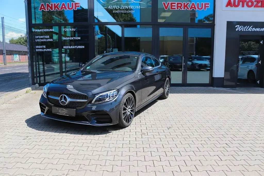 Gebraucht Mercedes C200 AMG 184 PS (135 kW) 2018 Grau Coupé
