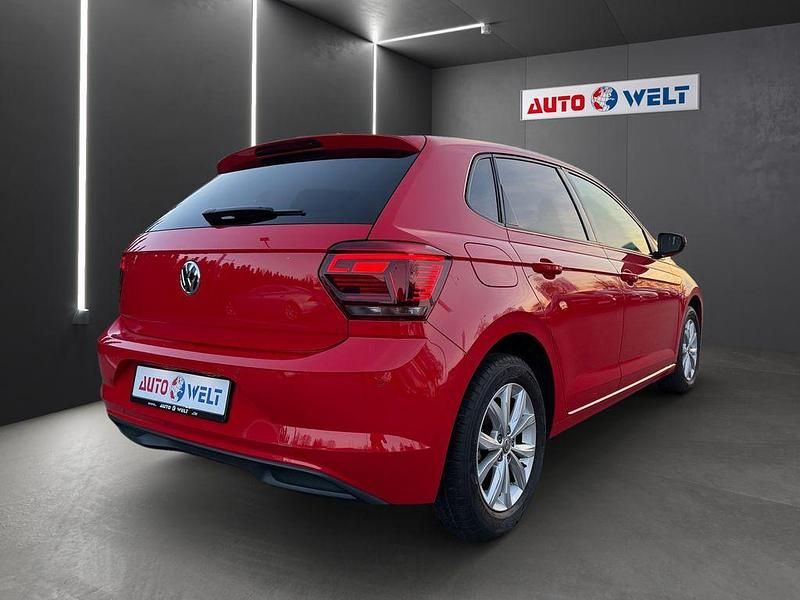 Gebraucht VW Polo Highline 116 PS (85 kW) 2019 Rot Limousine