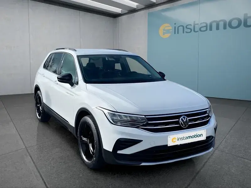 Gebraucht VW Tiguan 131 PS (96 kW) 2022 Weiß SUV