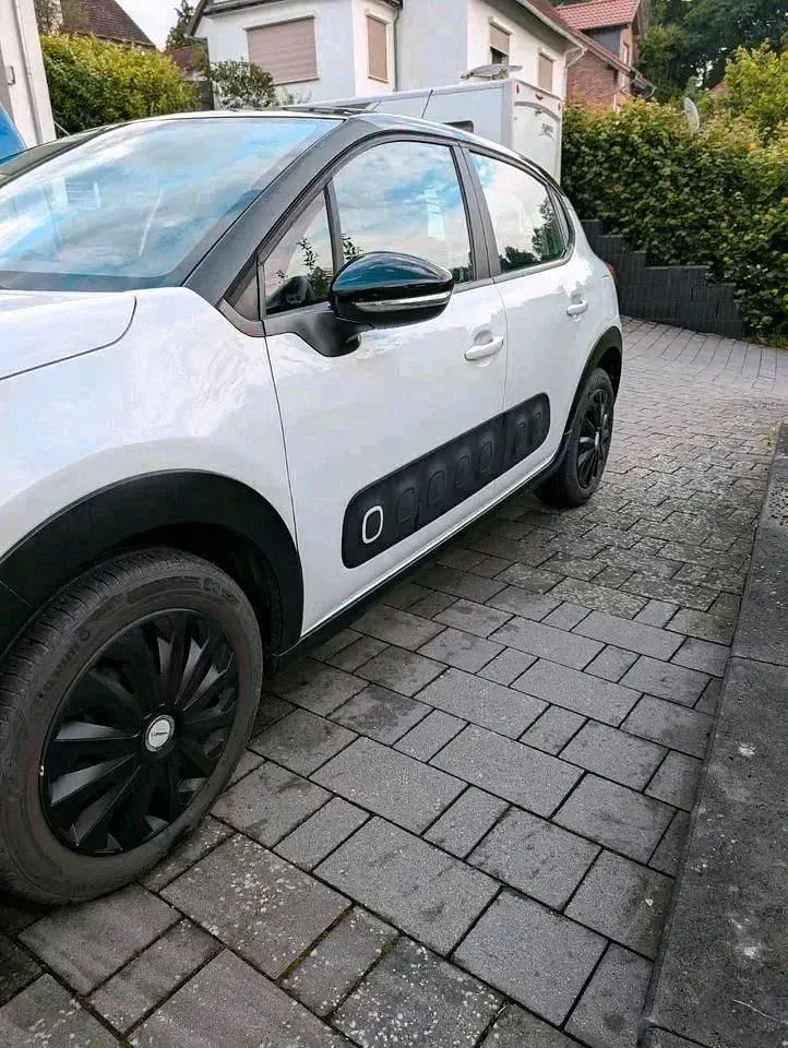 Gebraucht Citroën C3 PureTech 82 PS (60 kW) 2018 Weiß Kleinwagen