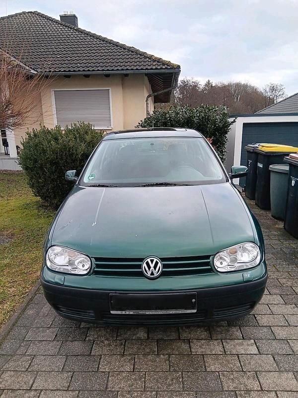 Gebraucht VW Golf IV 100 PS (73 kW) 1998 Grün Kleinwagen