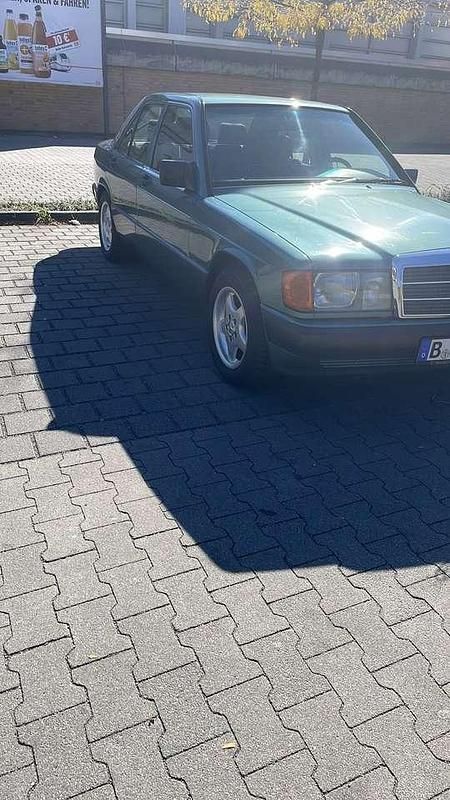 Gebraucht Mercedes 190 75 PS (55 kW) 1989 Limousine