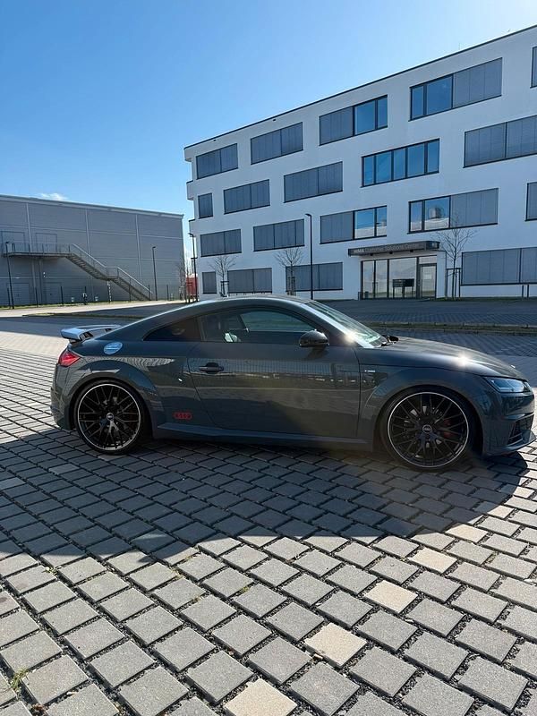 Gebraucht Audi TT Competition 230 PS (169 kW) 2017 Grau Coupé