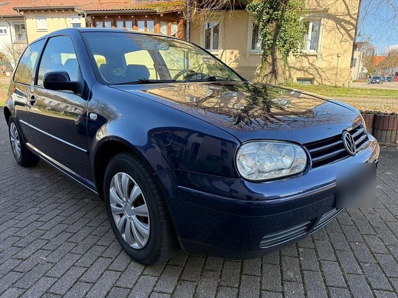 Gebraucht VW Golf IV Pacific 101 PS (74 kW) 2002 Blau Limousine