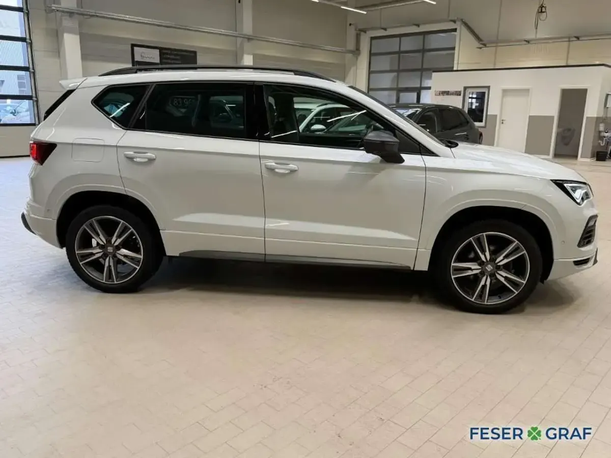 Używany Seat Ateca FR 150 KM (110 kW) 2021 Biały SUV