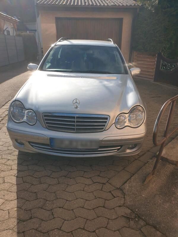 Silber Gebraucht 2007 Mercedes C220 Kombi | 2.200 € (Guter Preis) - Bild 1/4