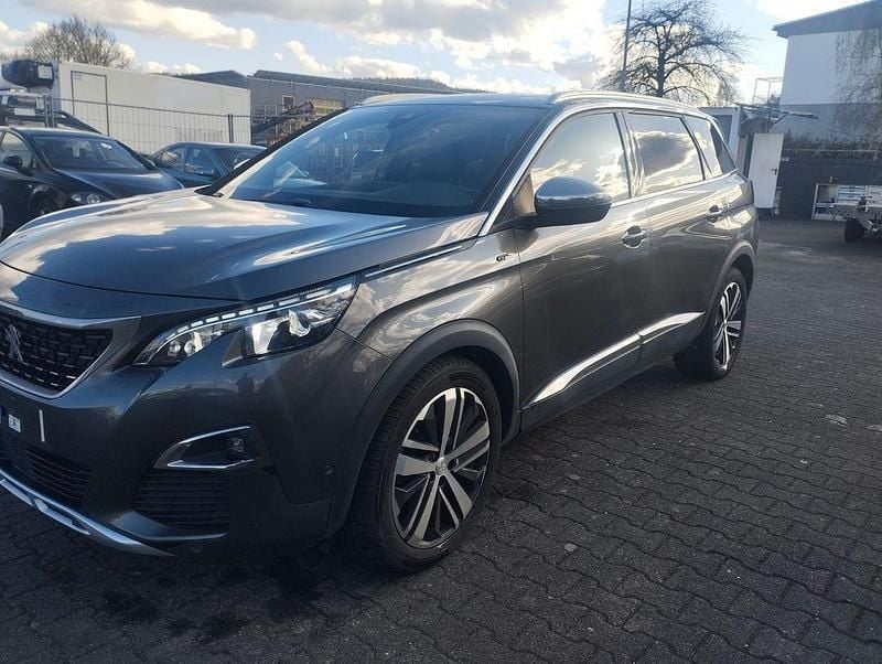 Gebraucht Peugeot 5008 GT 179 PS (131 kW) 2019 Grau SUV