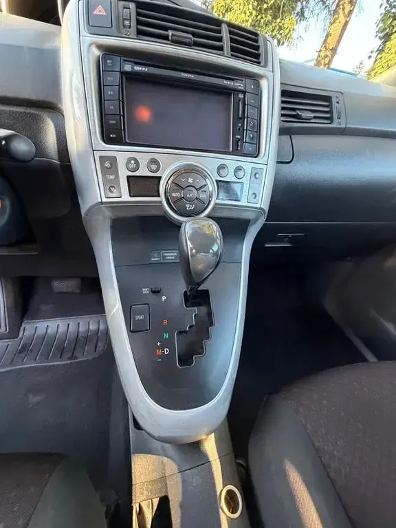 Gebraucht Toyota Verso 150 PS (110 kW) 2011 Blau Van / Kleinbus