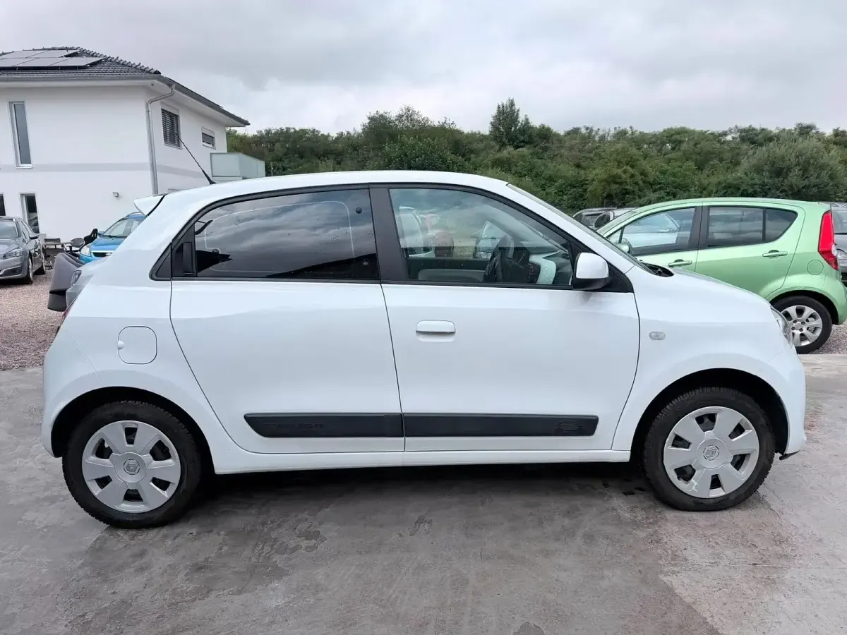 Gebraucht Renault Twingo 90 PS (66 kW) 2015 Weiß Kleinwagen