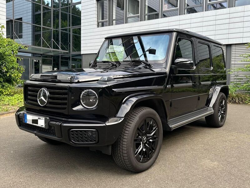 Schwarz Gebraucht 2024 Mercedes G450 AMG SUV | 153.900 € - Bild 1/4