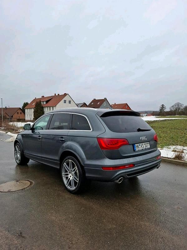 Gebraucht Audi Q7 S-Line 245 PS (180 kW) 2012 Grau SUV