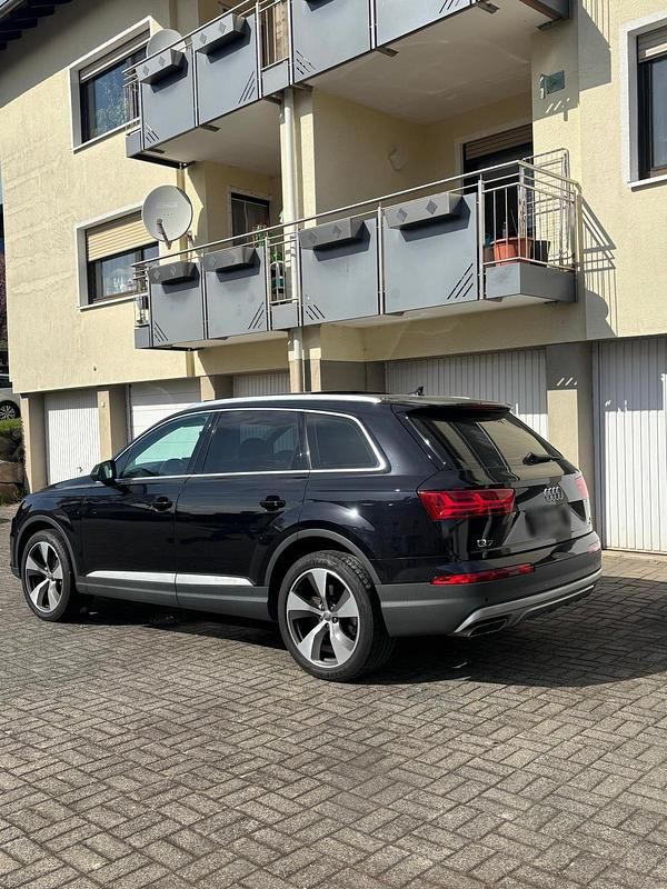 Usata Audi Q7 272 CV (200 kW) 2015 Nero SUV