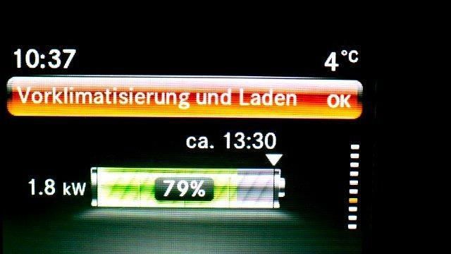 Gebraucht Smart ForTwo Coupé 60 kW (82 PS) 2022 Grün metallic Coupé