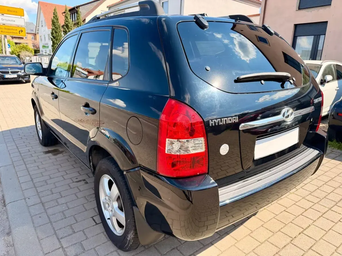 Gebraucht Hyundai Tucson GLS 141 PS (103 kW) 2005 Schwarz SUV