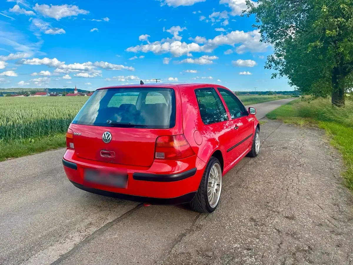 Gebraucht VW Golf III 75 PS (55 kW) 1999 Rot Limousine