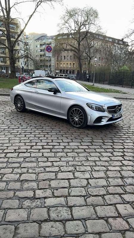 Gebraucht Mercedes C300 AMG line 245 PS (180 kW) 2020 Silber Coupé