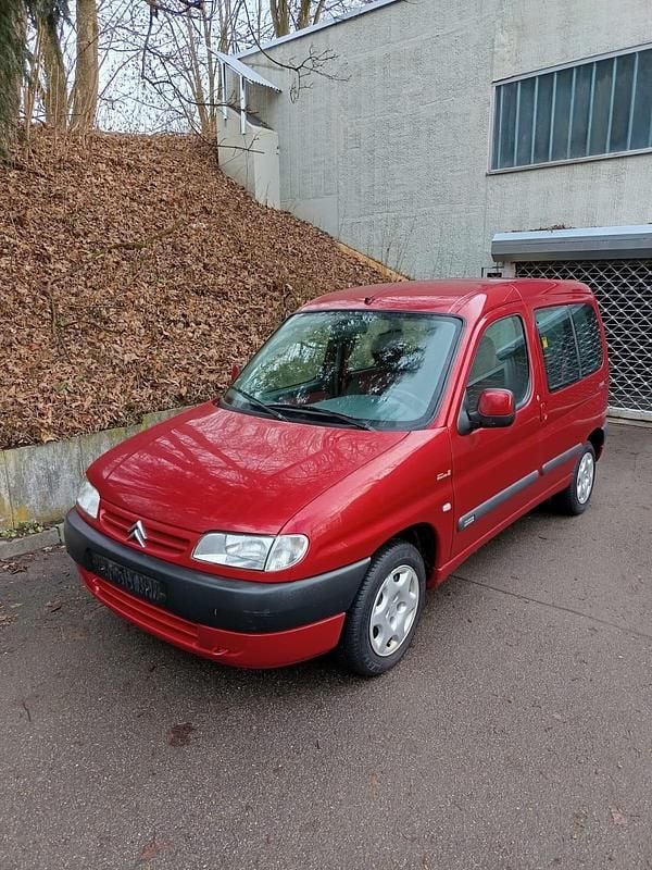 Rot Gebraucht 2000 Citroën Berlingo Van / Kleinbus | 2.290 € (Fairer Preis) - Bild 1/4