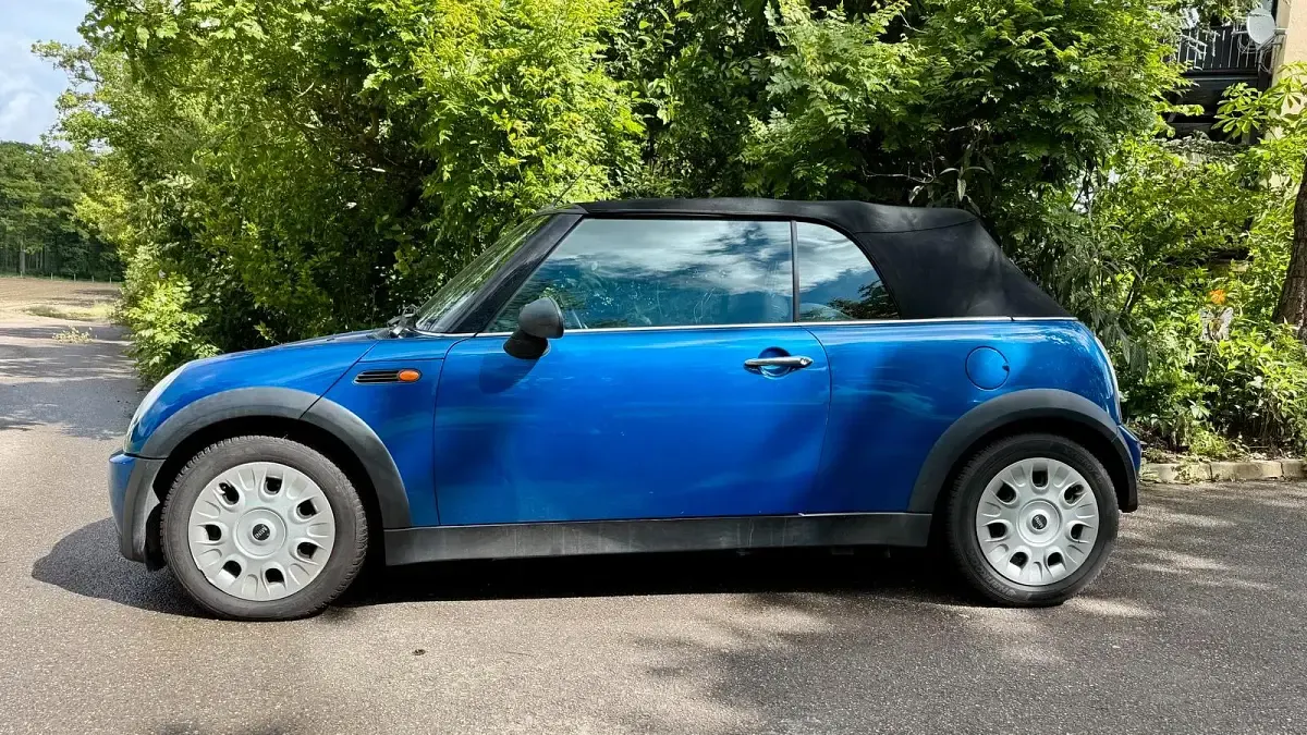 Usado Mini Cooper Cabriolet 90 CV (66 kW) 2006 Azul Descapotable