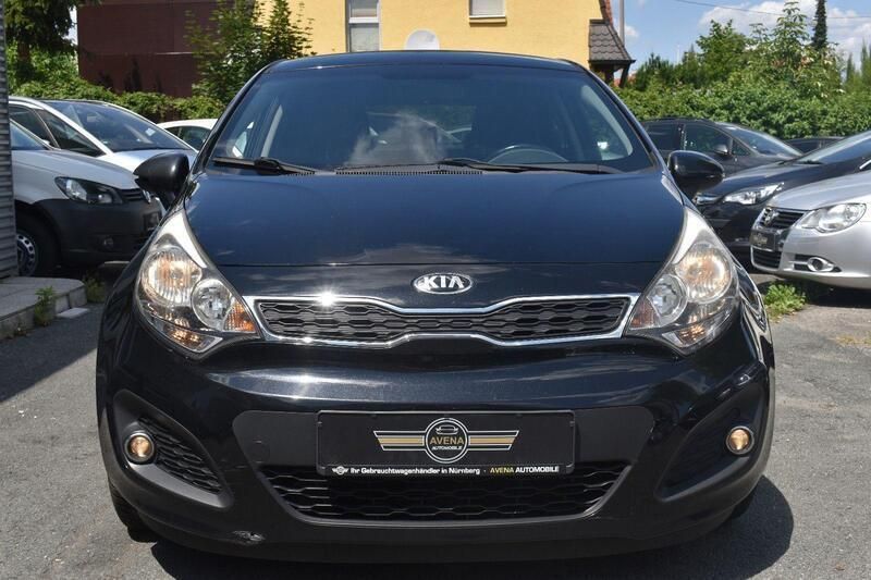 Gebraucht Kia Rio DREAM-TEAM Edition 86 PS (63 kW) 2014 Schwarz Kleinwagen