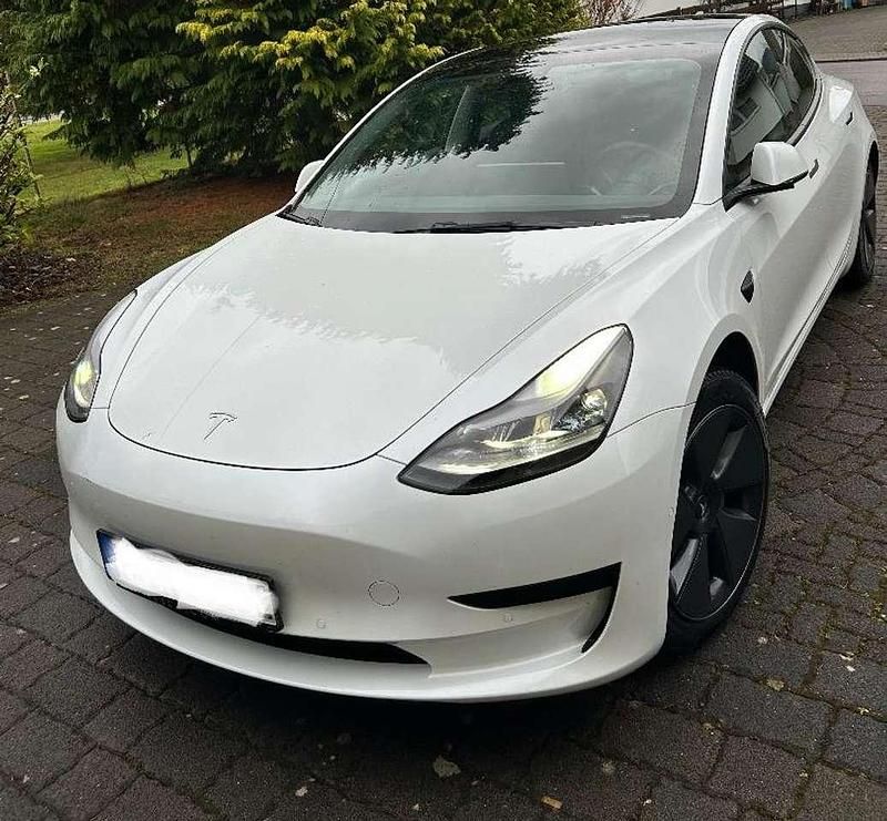 Weiß Gebraucht 2021 Tesla Model 3 Limousine | 20.990 € (Guter Preis) - Bild 1/4