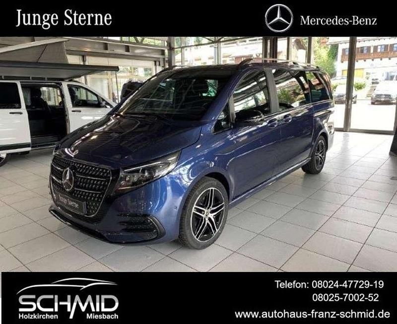 Blau Gebraucht 2024 Mercedes V300 AMG Van / Kleinbus | 88.488 € (Etwas zu teuer) - Bild 1/4