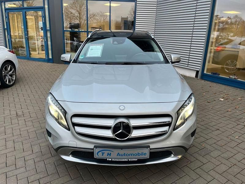 Gebraucht Mercedes GLA200 156 PS (114 kW) 2017 Silber SUV