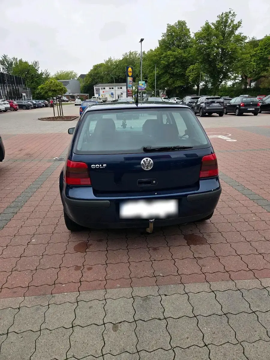 Gebraucht VW Golf IV 75 PS (55 kW) 2002 Blau Kleinwagen