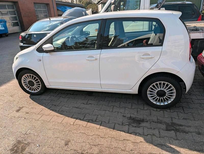 Second-hand VW up! 75 CP (55 kW) 2013 Alb Hatchback