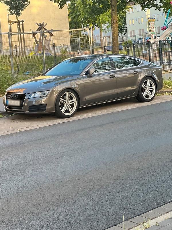 Gebraucht Audi A7 Ambiente 245 PS (180 kW) 2011 Braun Kleinwagen