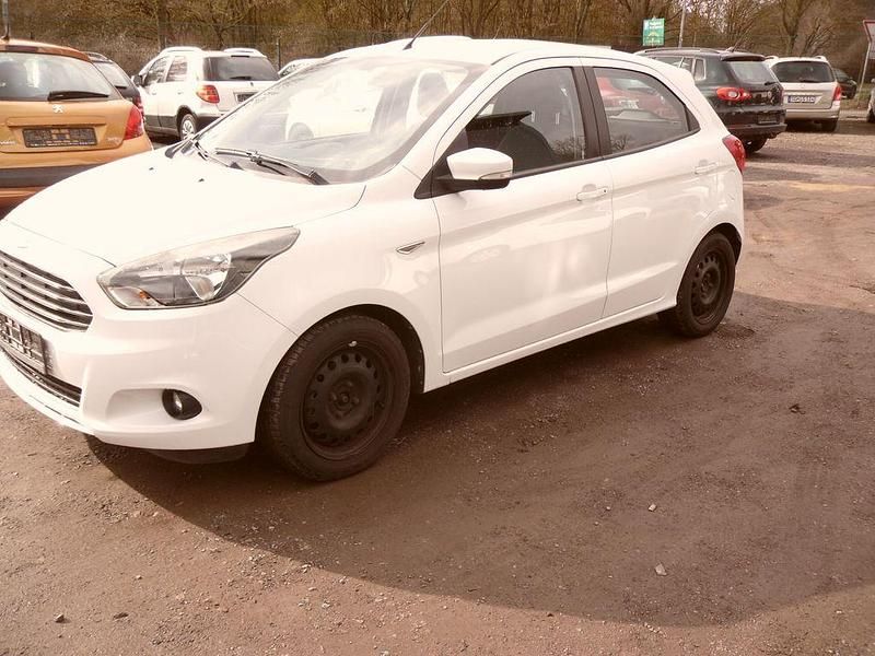 Gebraucht Ford Ka Active 86 PS (63 kW) 2019 Weiß Limousine