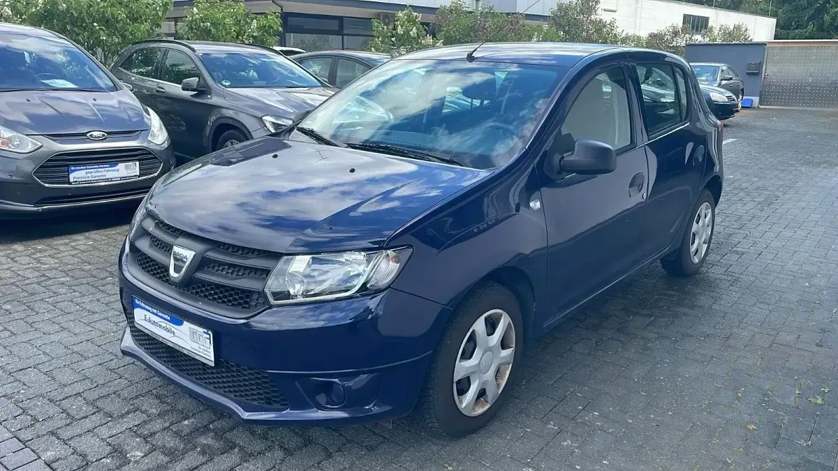 Gebraucht Dacia Sandero 75 PS (55 kW) 2015 Blau Kleinwagen