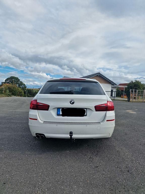 Gebraucht BMW 530 Luxury Line 258 PS (189 kW) 2015 Weiß Kombi