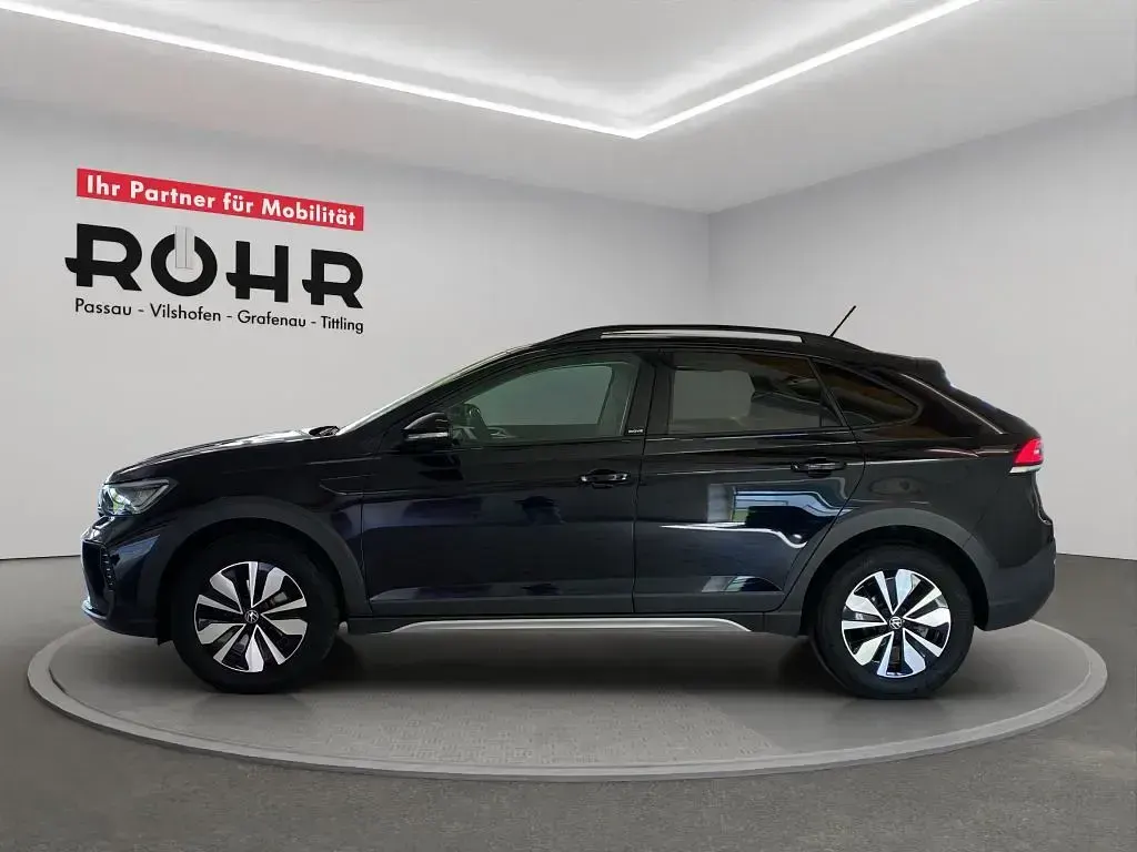 Gebraucht VW Taigo Move 110 PS (80 kW) 2023 Deep black perleffekt SUV