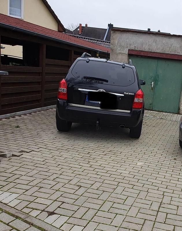 Schwarz Gebraucht 2006 Hyundai Tucson SUV | 3.100 € (Fairer Preis) - Bild 1/4